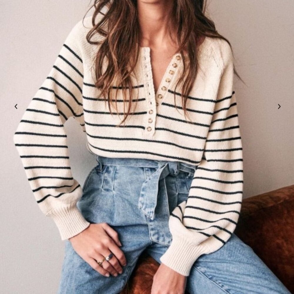 Sezane Leontine Jumper/Sweater in Ecru/Navy